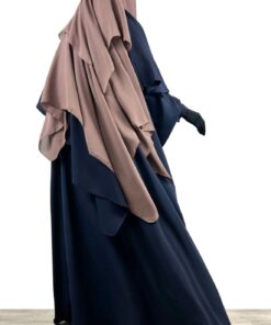 Niqab 150 cm Classique Taupe x Abaya Saoudienne Bleu Nuit x Maxi Khimar Classique Bleu Nuit by Oummi Abi Moi