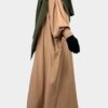 Abaya Manches Bouffantes Beige Nude x Hijab Rectangle Kaki by Oummi Abi Moi