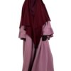 Abaya-Caly-Rose-Parme-x-Maxi-Khimar-Bordeaux-x-Gants-Tactiles-Sans-Fleurs-Noir-By-Oummi-Abi-Moi
