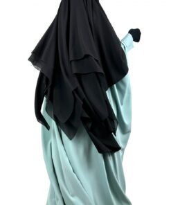 Khimar-3-Voiles-Noir-x-Abaya-Saoudienne-Vert-dEau-x-Gants-Tactiles-Sans-Fleur-Noir-By-Oummi-Abi-Moi