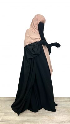 Set Majdouline Noir x Maxi Hijab XXL Beige Nude By Oummi Abi Moi