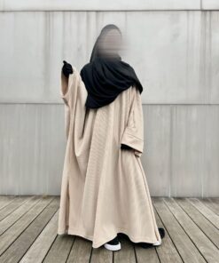 Sur-Abaya-Assouan-Beige-by-Oummi-Abi-Moi.