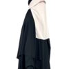 Niqab Saoudi Casquette Greige x Abaya Saoudienne Noire x Maxi Khimar Classique Noir by Oummi Abi Moi