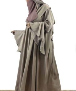 Abaya-Fika-Taupe-Nude-by-Oummi-Abi-Moi-Profil-scaled.jpg