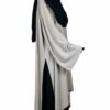 Tunique Assouan Premium Greige x Sous Abaya Noire x Maxi Hijab XXL Noir by Oummi Abi Moi