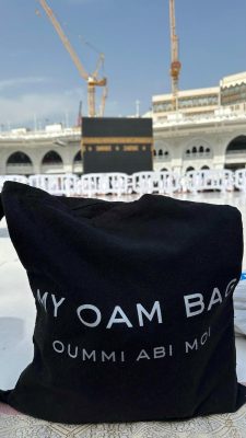 Essentiels Hajj Omra Totebag by Oummi Abi Moi