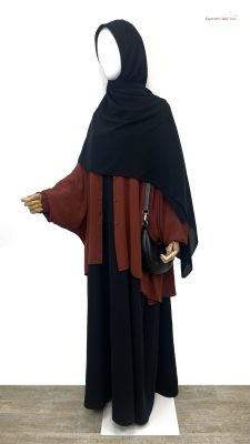 Chemise Anisley Premium Marron Rouille x Sous Abaya Premium Noir x Maxi Hijab XXL Noir by Oummi Abi Moi