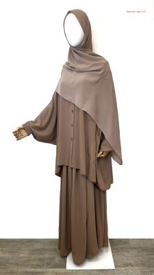 Chemise Anisley Premium Beige Nude x Jupe Porte Feuille Beige Nude x Maxi Hijab XXL Beige Nude by Oummi Abi Moi
